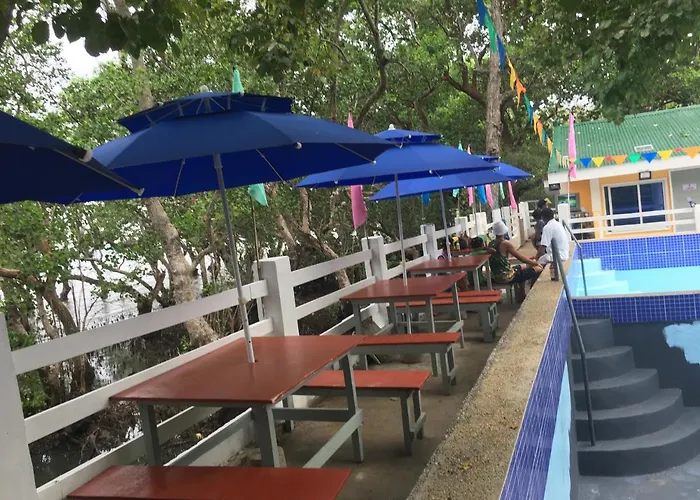 Kang-jolu's Camotes Homestay Santa Cruz (Cebu)
